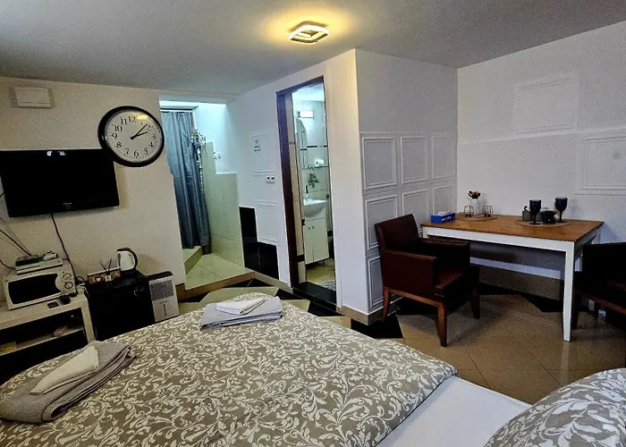 Carol Park 2 Apartman Bukarest